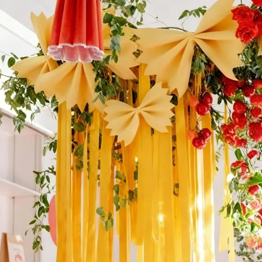 18 Pcs DIY Pasta Party Decorations - Italian Food Themed Yellow Streamer